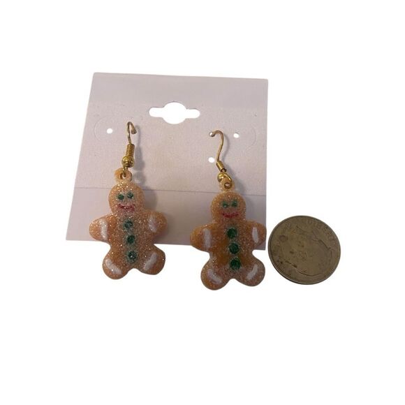 Gingerbread Man Christmas Cookie Earrings - Picture 6 of 6